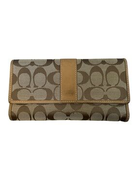 COACH - Signature Trifold Wallet